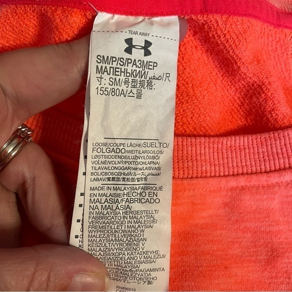 Under Armor Bright Orange Long Sleeve Sweatshirt Size Small - Picture 3 of 6